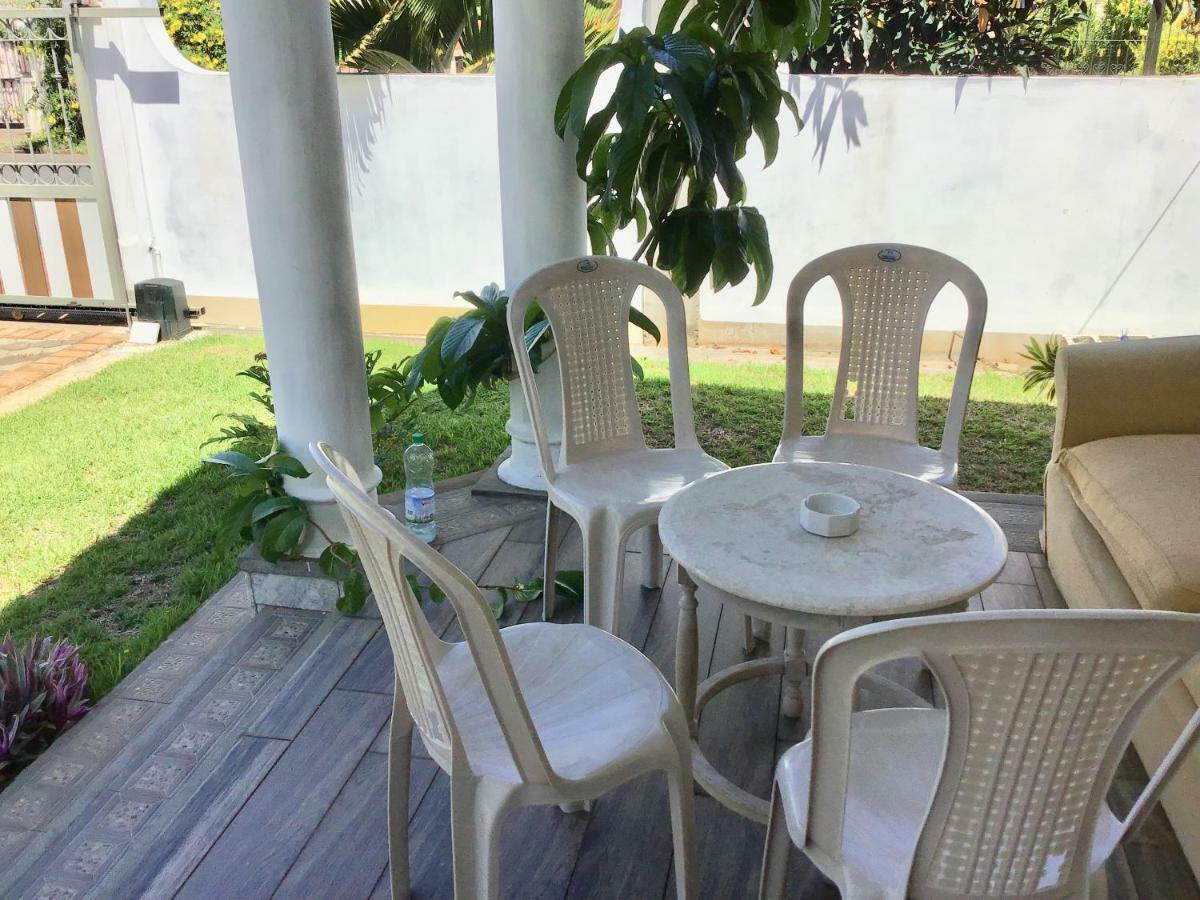 Cardamon Villa Is A 2 Bedroom With 1 Bathroom And Seperate Toilet Detached House With Ac And Swimming Pool , 5 Minutes Walk From Flic En Flac Public Beach Екстер'єр фото