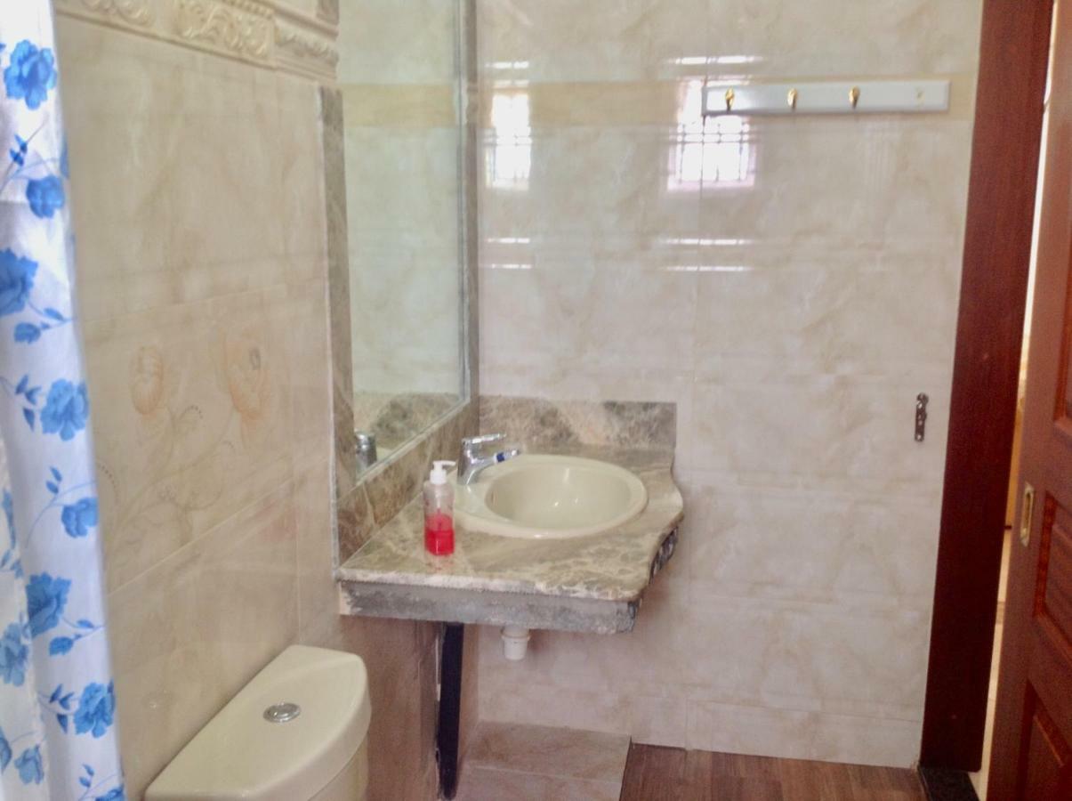 Cardamon Villa Is A 2 Bedroom With 1 Bathroom And Seperate Toilet Detached House With Ac And Swimming Pool , 5 Minutes Walk From Flic En Flac Public Beach Екстер'єр фото