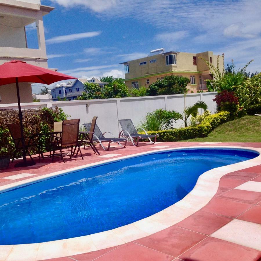Cardamon Villa Is A 2 Bedroom With 1 Bathroom And Seperate Toilet Detached House With Ac And Swimming Pool , 5 Minutes Walk From Flic En Flac Public Beach Екстер'єр фото
