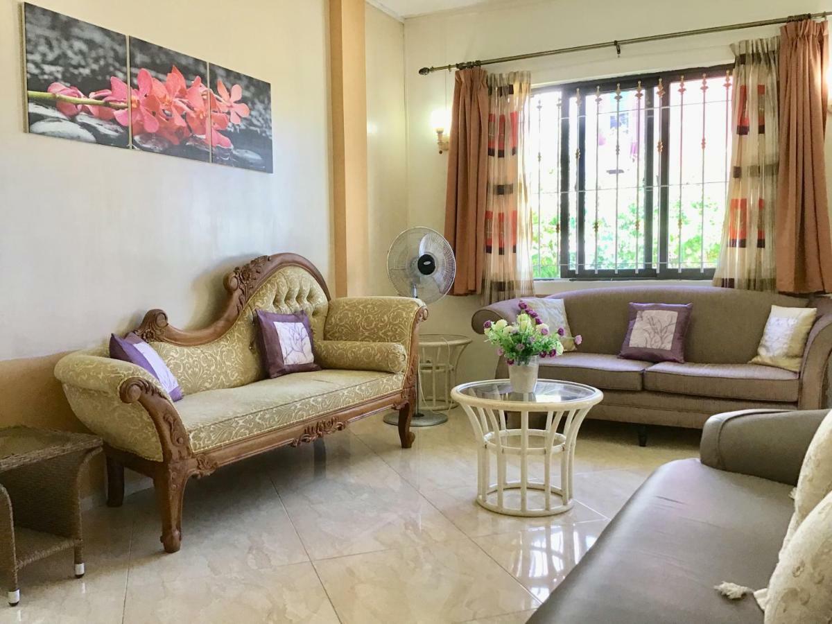 Cardamon Villa Is A 2 Bedroom With 1 Bathroom And Seperate Toilet Detached House With Ac And Swimming Pool , 5 Minutes Walk From Flic En Flac Public Beach Екстер'єр фото